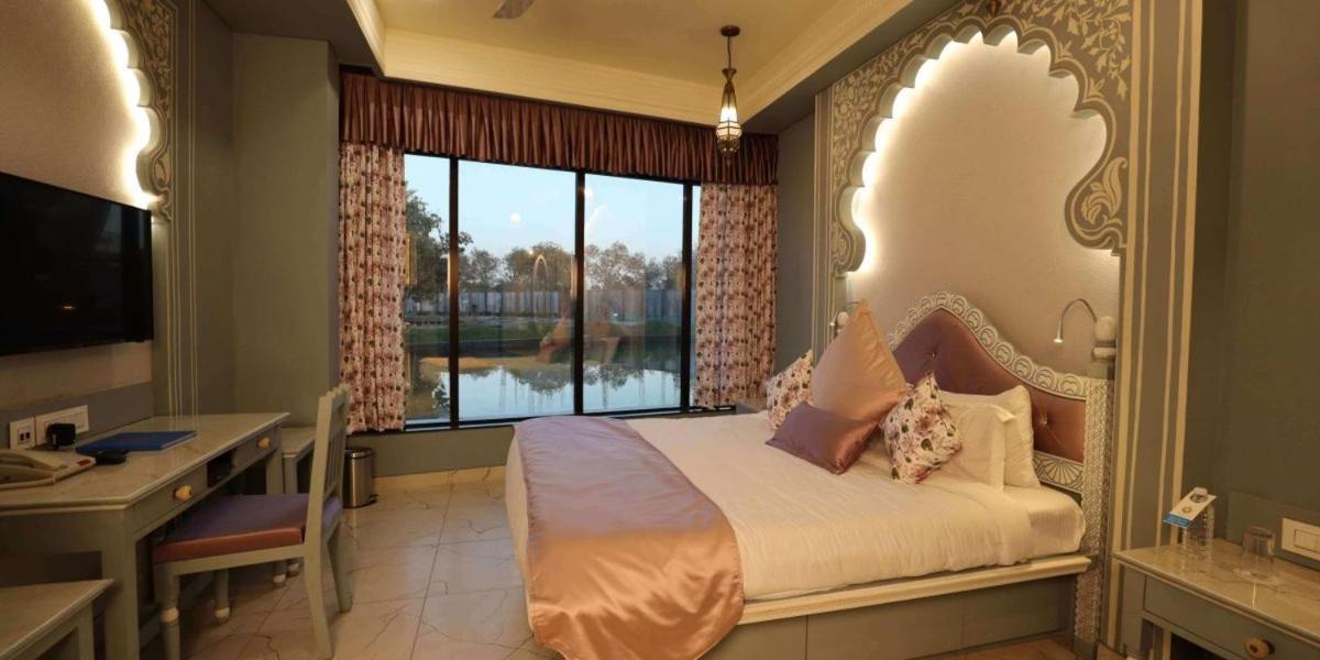 Neonz Resort & Club Anand Exterior photo